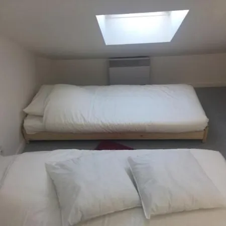 50sqm 4 Beds Appt In Docks Area *